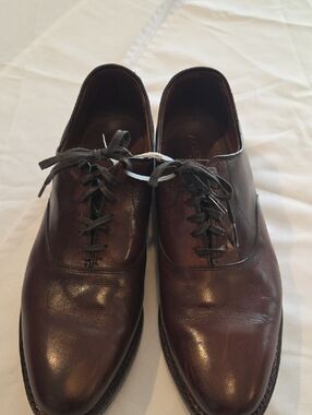 Allen Edmonds Men’s Dark Brown Leather Oxfords